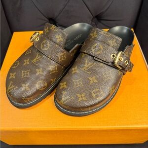 Louis Vuitton Mule Sandals Size 8.5